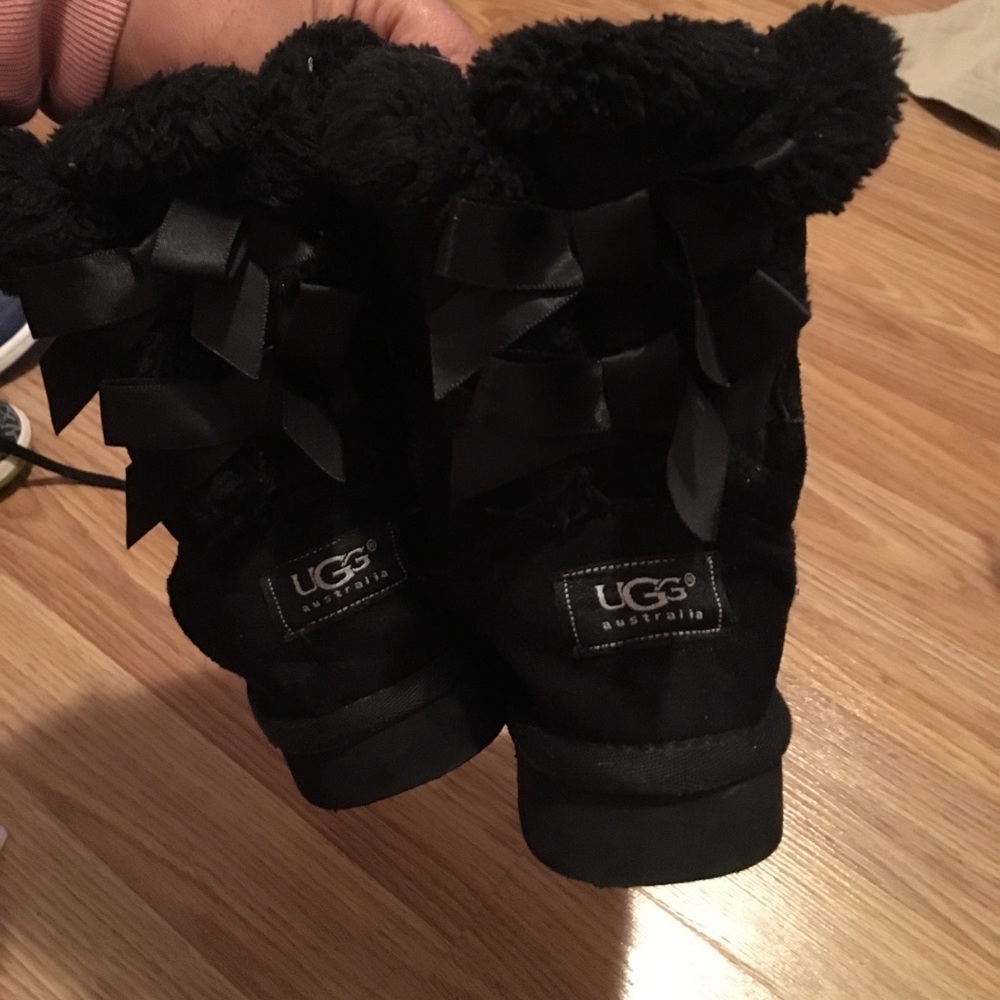 Size 12 Black girls Ugg boots with bows, worn